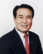 권경석
