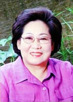 김을동