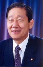 김동욱