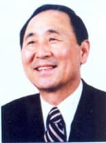 강인섭