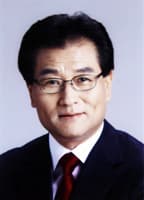 신동우