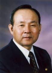 이진삼
