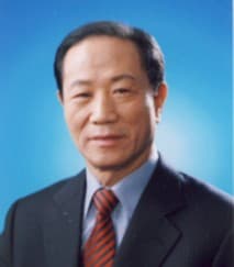 김일윤